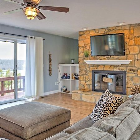 Monticello Home With Multi-Level Deck On 2 Acres! 외부 사진